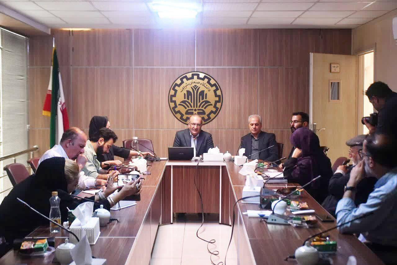 دانشکده مهندسی برق شریف شصت سالگی خود را جشن می‌گیرد